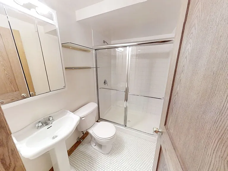 3759-61 N Lakewood Ave — Photo 14