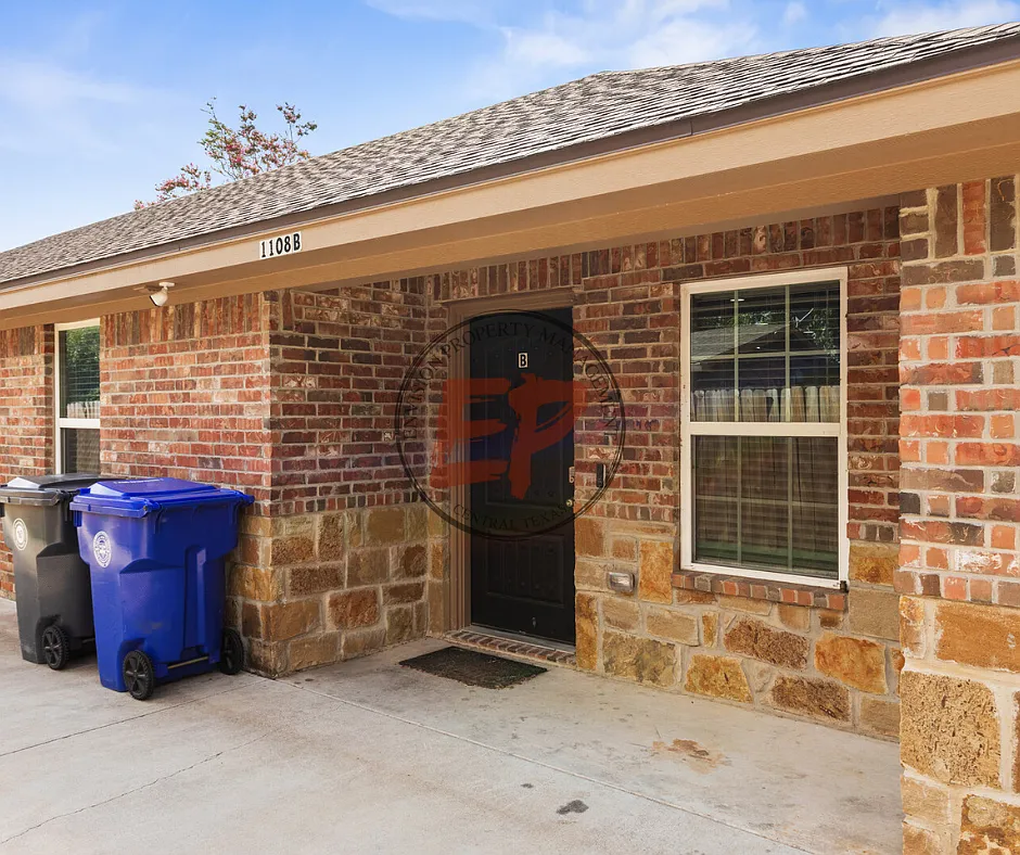 1108 North 9th Street Unit B - 1 — Photo 1