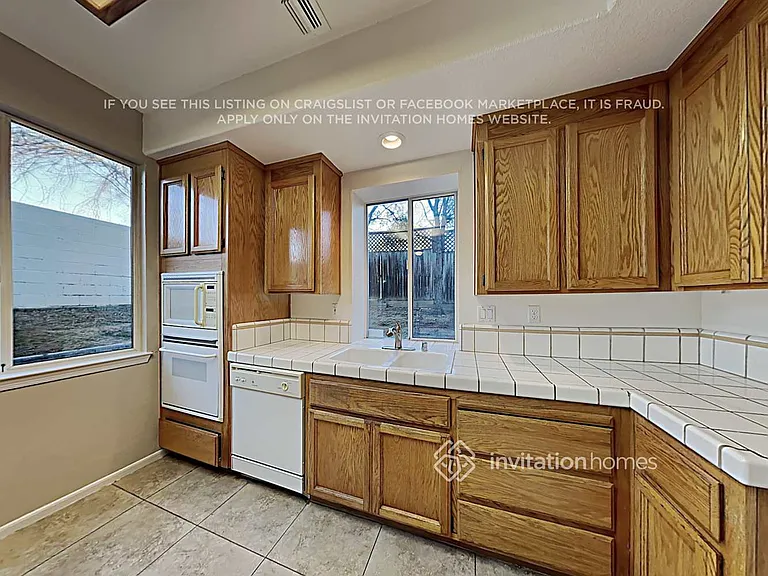 2245 Fallwater Ln — Photo 8