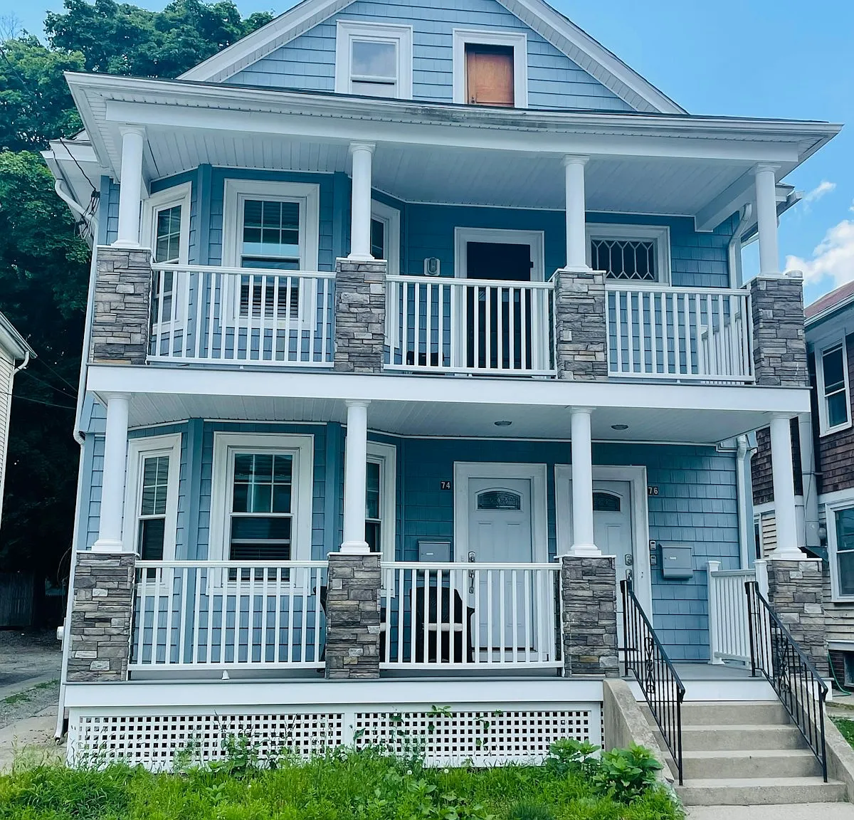 76 Pembroke Avenue, Unit 2 — Photo 1