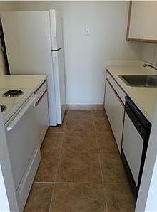 4th image of 2020 NE 135th St APT 606