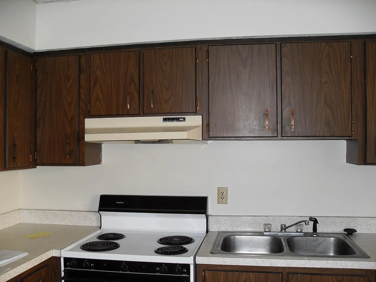 2 bed, 1.5 bath, 1100 sqft, $1,095 — Photo 2