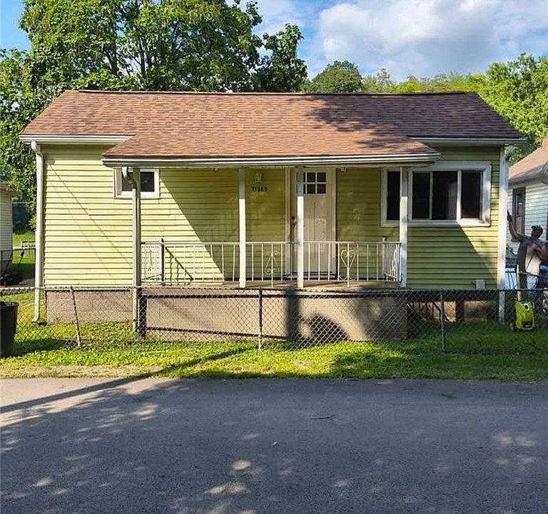1st image of 71365 Center St