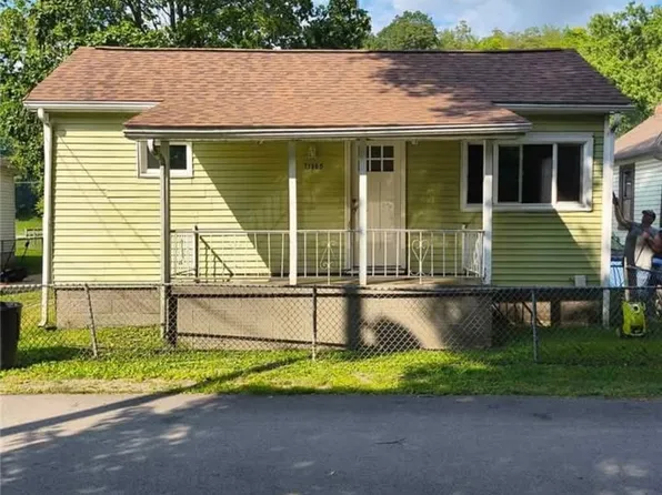 71365 Center St, Saint Clairsville, OH 43950