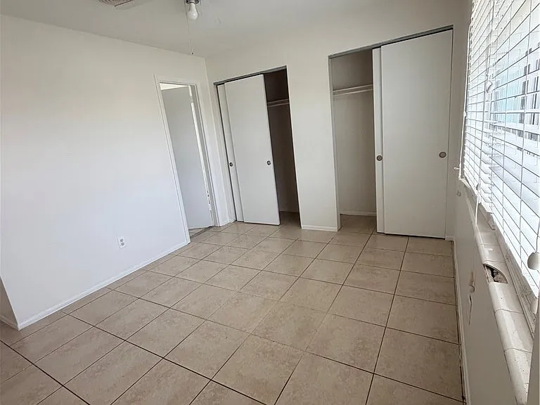 1742 Maple Dr — Photo 8