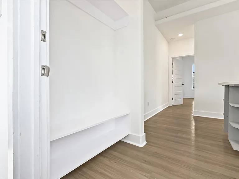 4602 Clay St #B — Photo 2