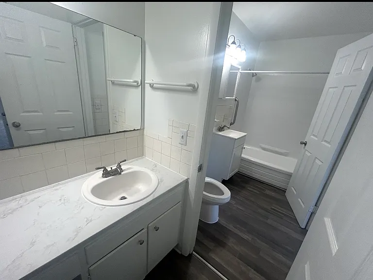 C102 Hickory Hill Ln #C102 — Photo 8