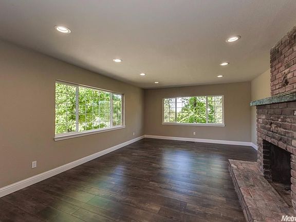 3rd image of 3776 Kismet Ln