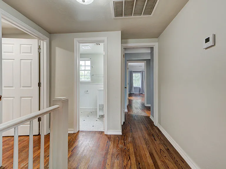 2529 NW 26th St — Photo 43