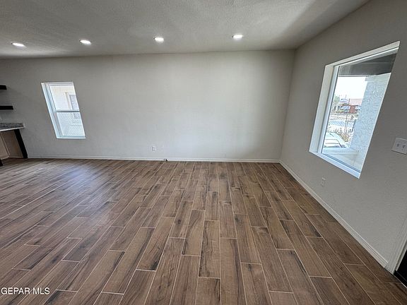 5th image of 3113 Louisville Ave