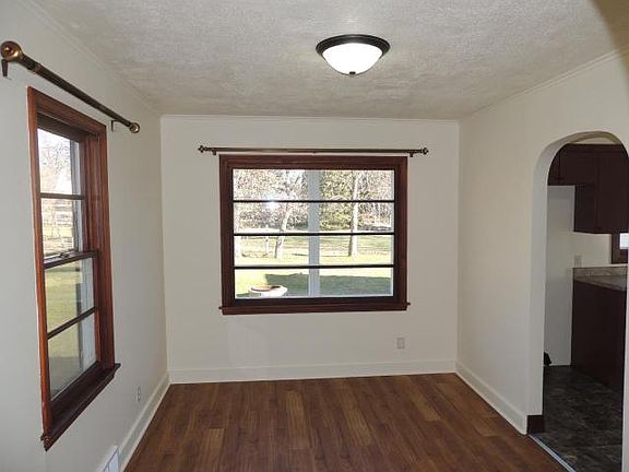 3rd image of 519 Deleglise St
