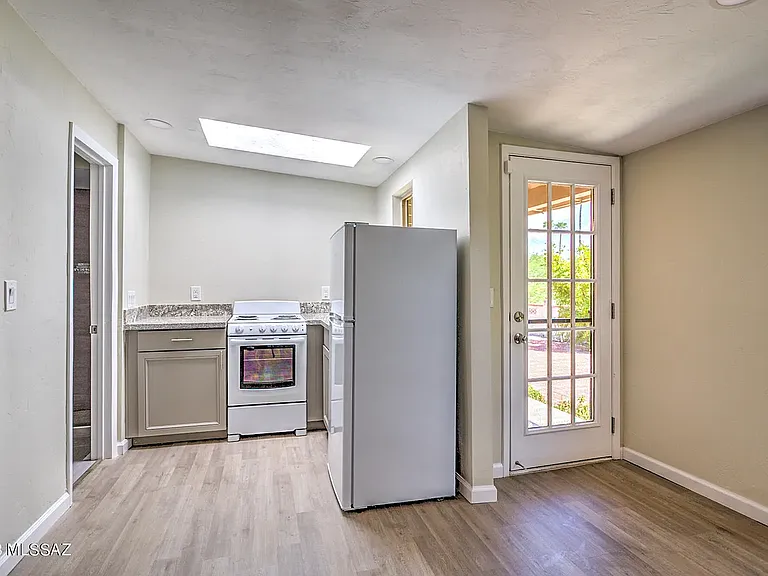 2891 W Saint Tropaz Ave — Photo 20