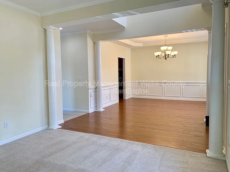 512 Sandy Whispers Pl — Photo 6