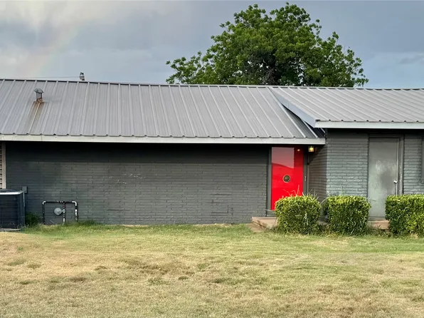 1807 Crowell Hwy, Quanah, TX 79252