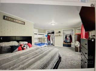 220 Valleybrook Ln, Troutman, NC 28166