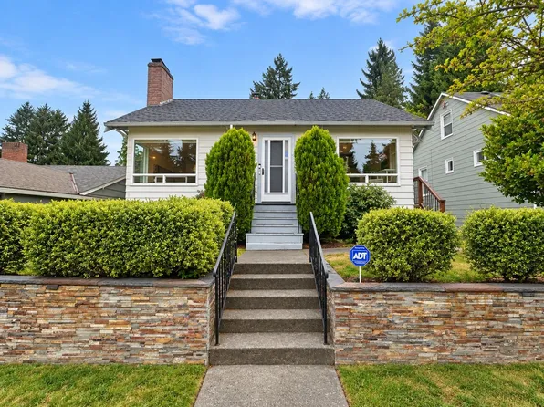 5753 40th Ave NE, Seattle, WA 98105