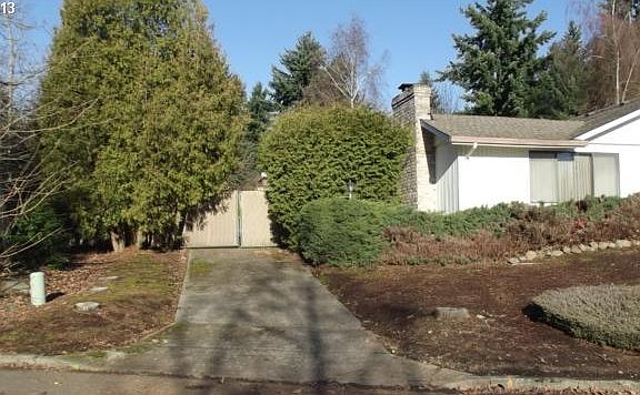 4th image of 2218 SE 131st Ave