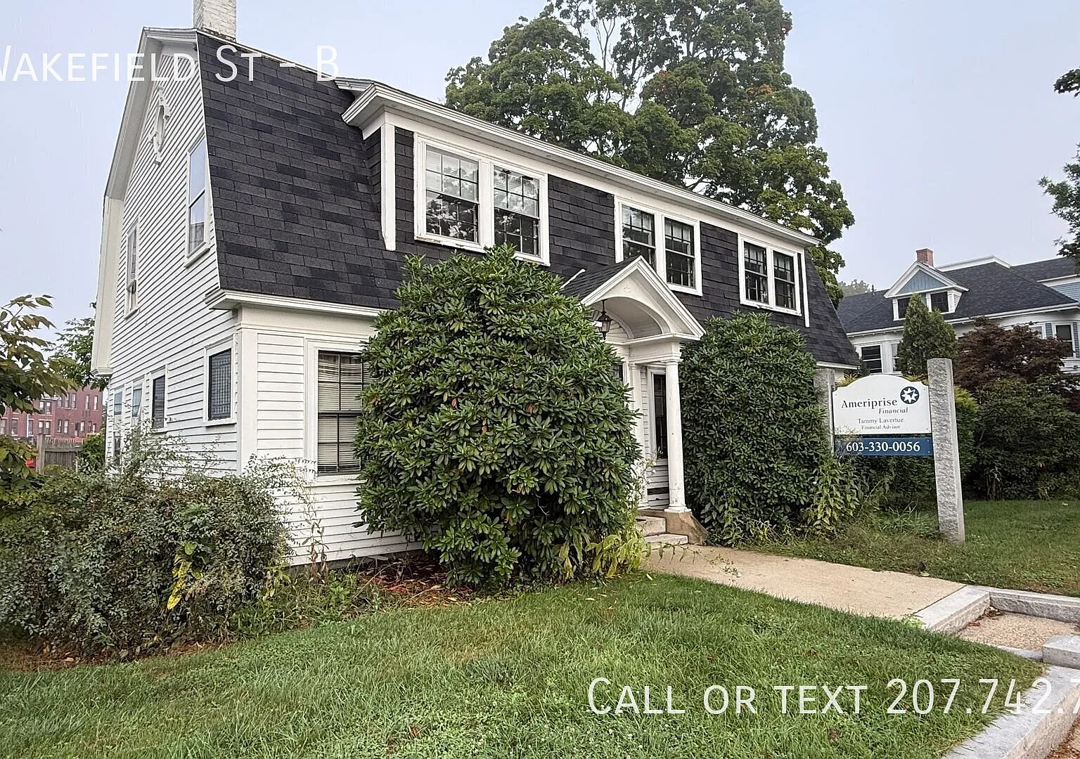 Very Large 2nd Floor 3 Bedroom Apartment with Heat Included — Photo 3