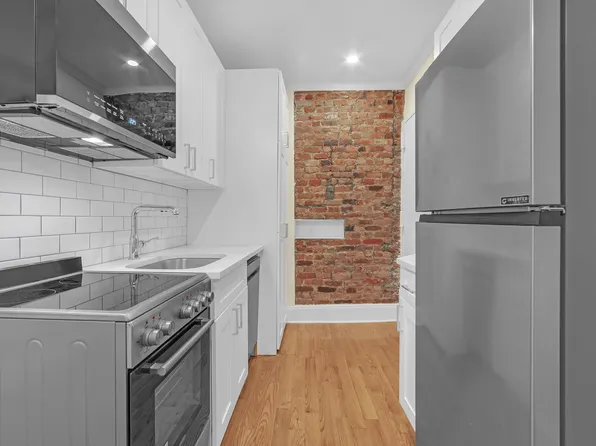 318 East 11th Street image 1 of 9