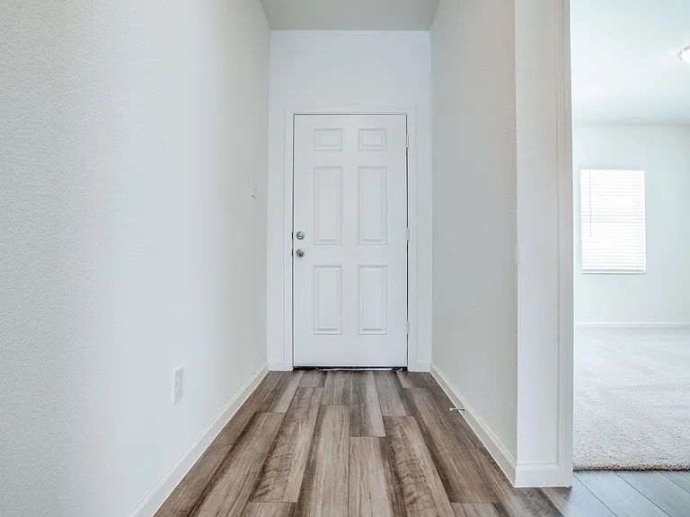 2621 Silver Leaf Ln — Photo 5