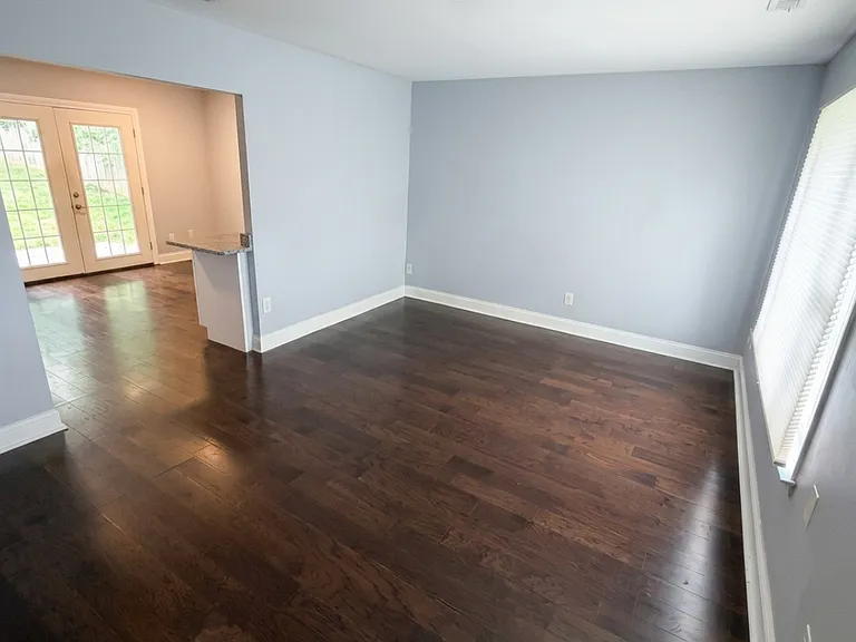 421 Banksia Dr — Photo 6