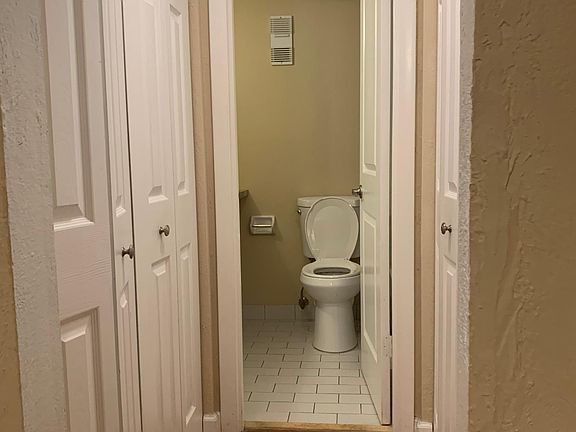 5th image of 1508 Virginia Ave APT A