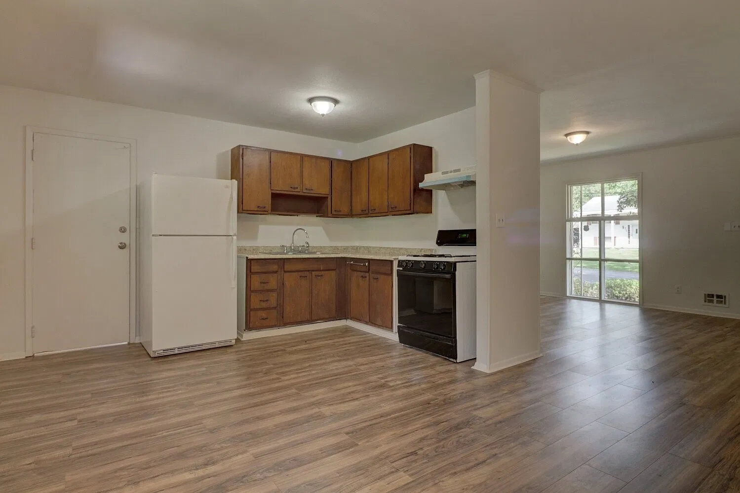 1228 Pineglen Dr - Greenflower GAFL 2019B — Photo 4