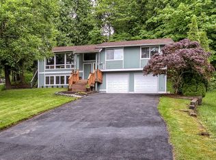555 Mount Cedar Dr SW, Issaquah, WA 98027