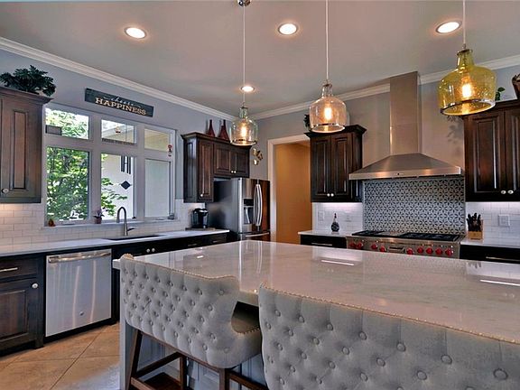 5th image of 9868 Lake Haven Cir