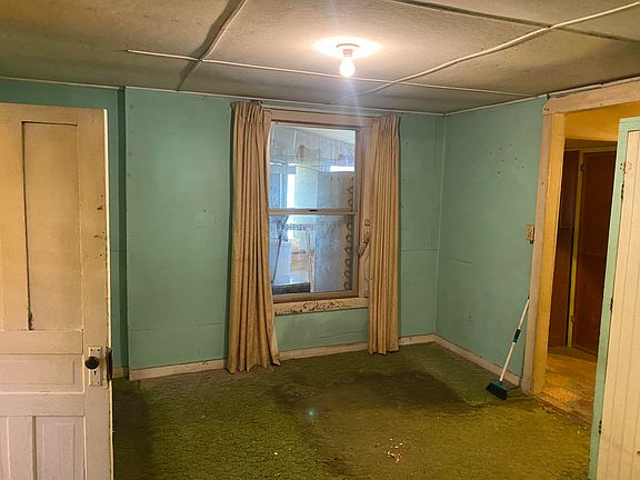 5th image of 346 S Rose Avenue