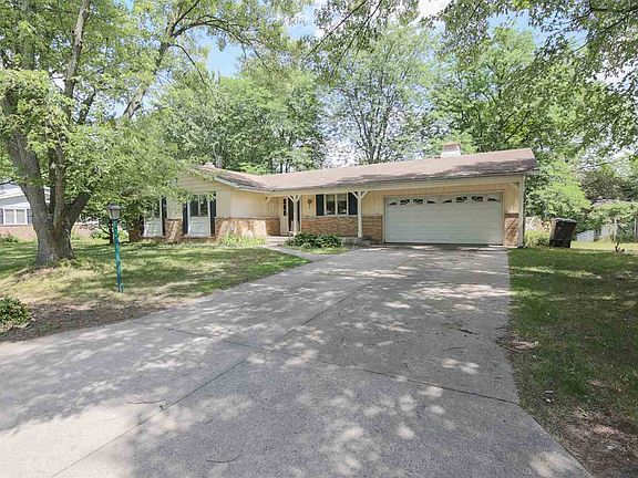 2nd image of 1642 Victoria Dr