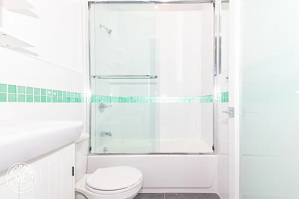 Rented by MySpaceNYC | media 35