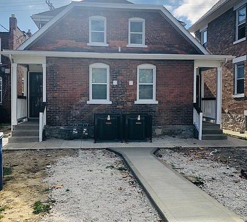 4th image of 840-842 E Livingston Ave