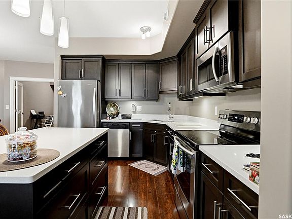 3rd image of UNIT 113-423 Nelson ROAD