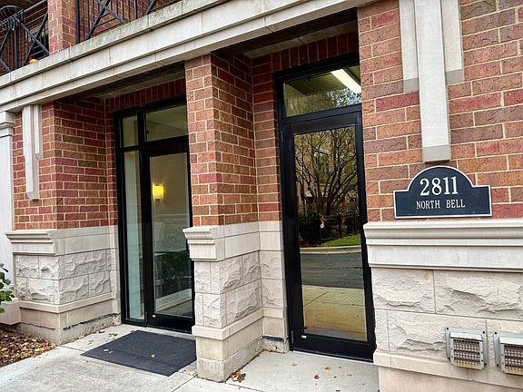 2nd image of 2811 N Bell Ave Unit 301