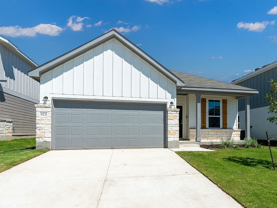 1st image of 925 Heartseed Avenue