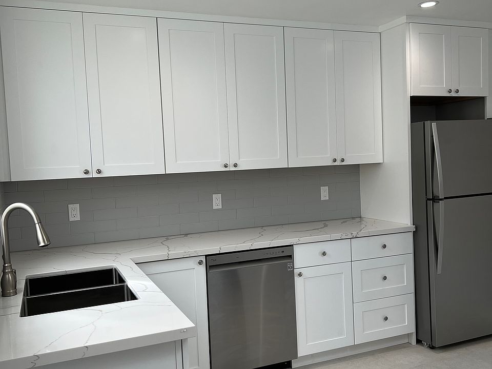 1st image of 1715-1717 Greenwich St