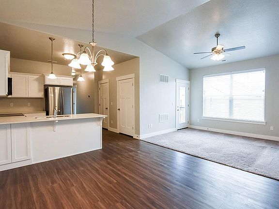 4th image of 14654 S Bloom Dr #303