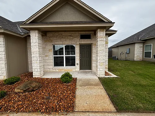 3424 Fenway Cir Photo 1