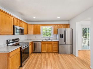 395 Stonewall St, Strasburg, VA 22657