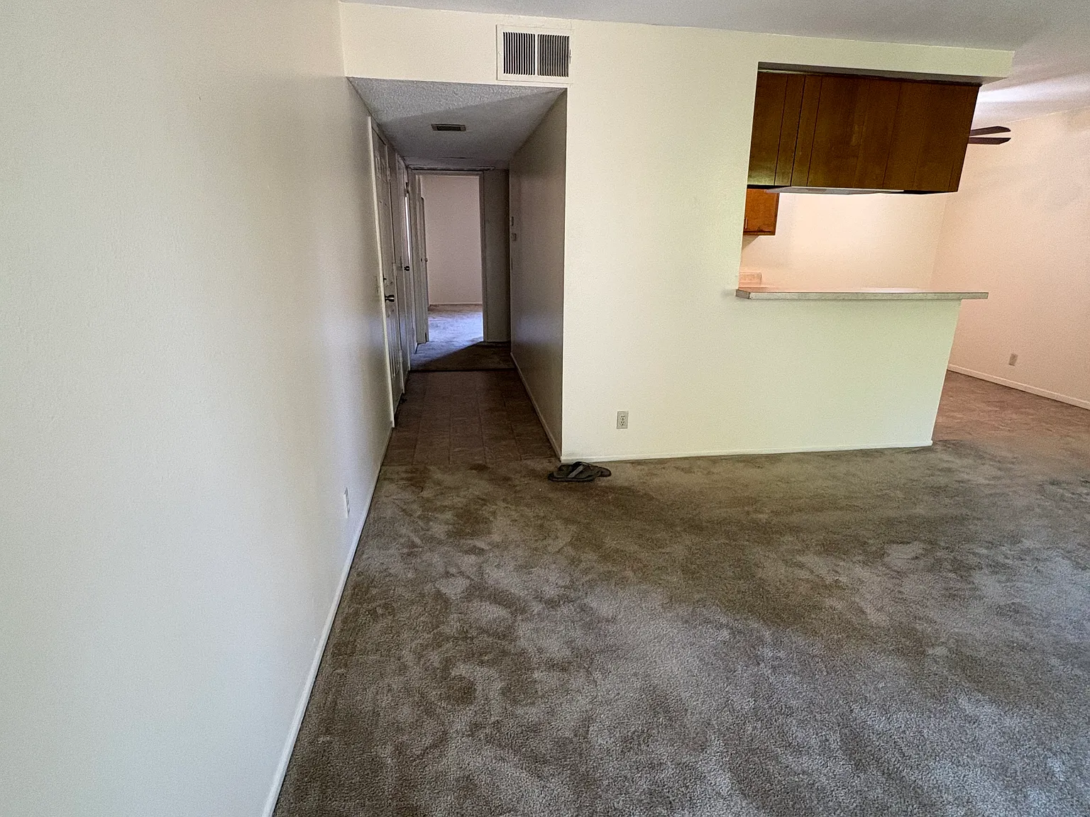 Glendora Hacienda Apartments — Photo 2