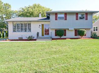 9625 Northcote Ave, Munster, IN 46321