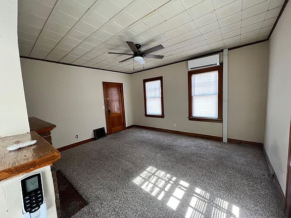 4th image of 226 S 8th St APT 1