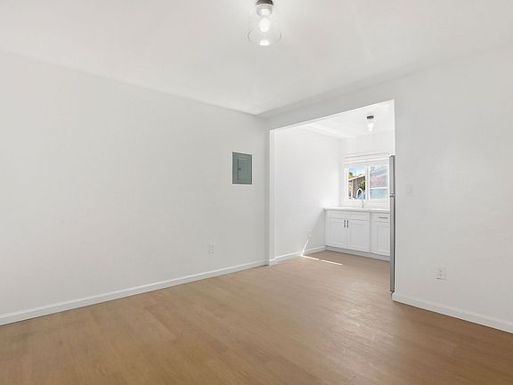 4th image of 3351-3359 Madison Ave #1