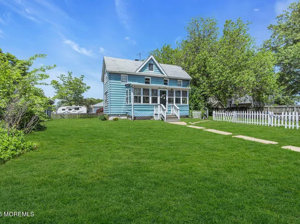 93 Lawrence Avenue, Keansburg, NJ 07734