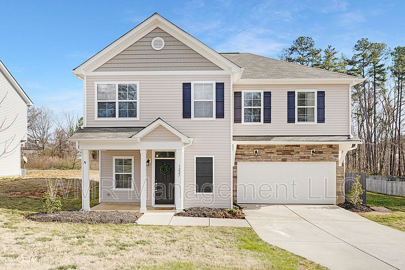 1st image of 1227 Oak Haven Dr