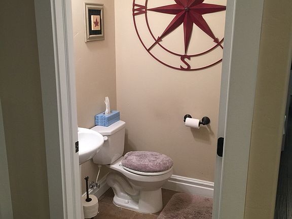 1/2 Bath