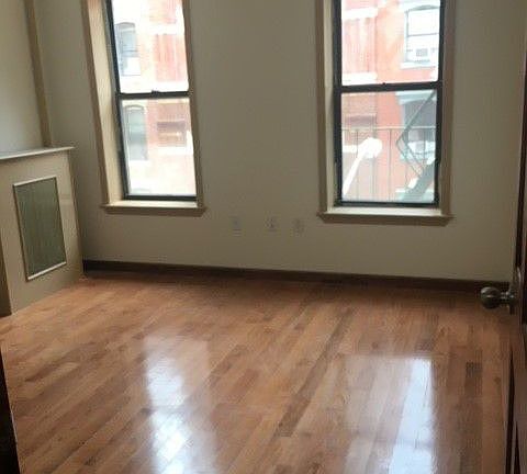 2nd image of 85 Eldridge St APT 3