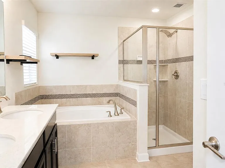 2172 Lake Side Ave — Photo 15