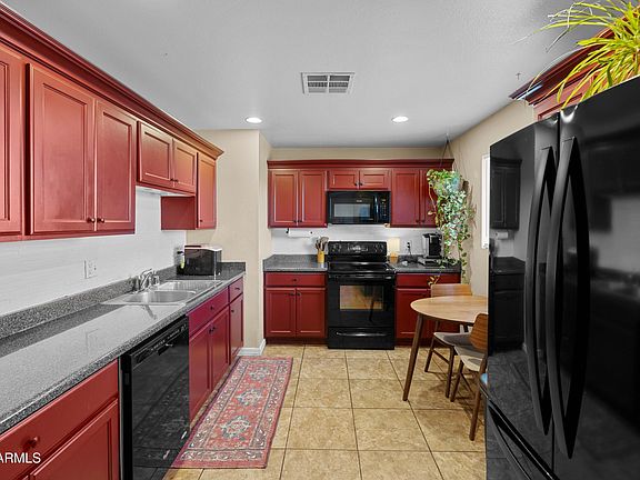4th image of 4118 W ORANGEWOOD Avenue